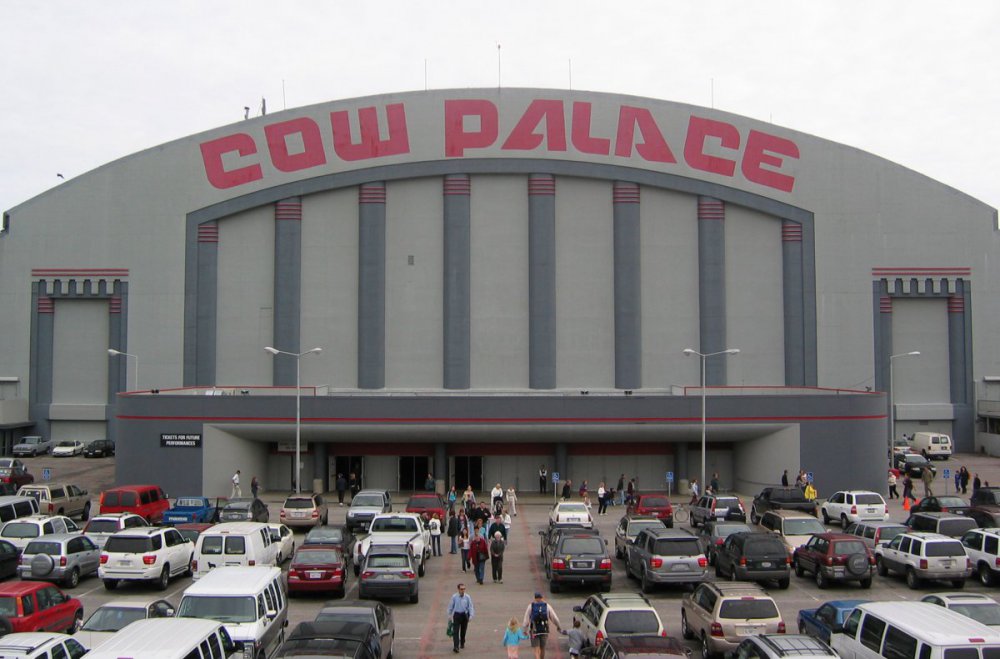 Cow_Palace_(front).thumb.jpg.84f14195e38c34929383c07f96d8c0d9.jpg